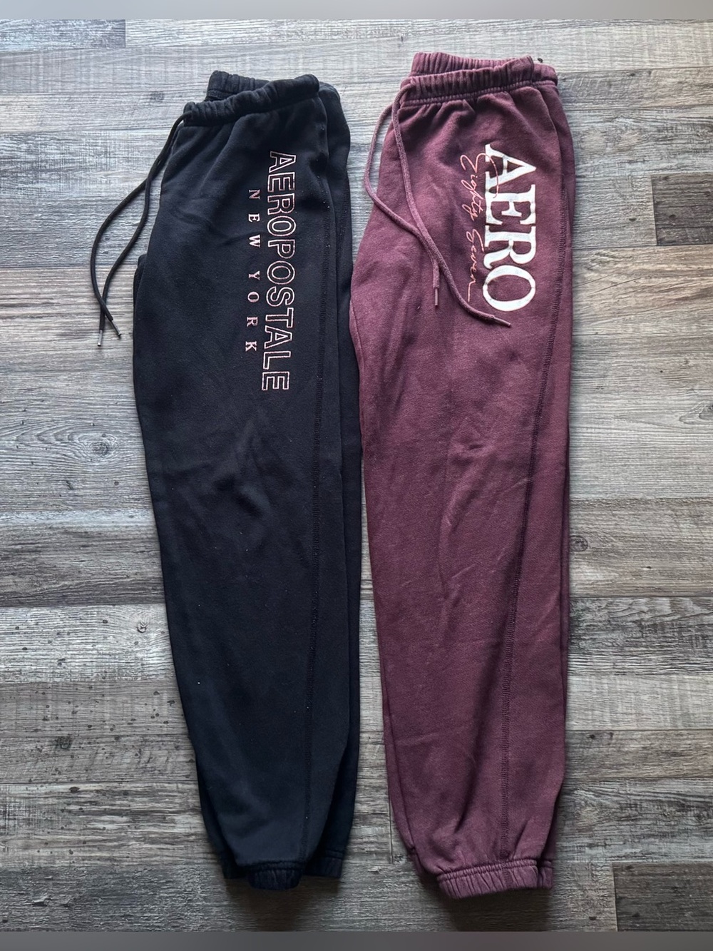 Aeropostale Black & Maroon Kids' Logo Jogger Sweatpants size small sweats
